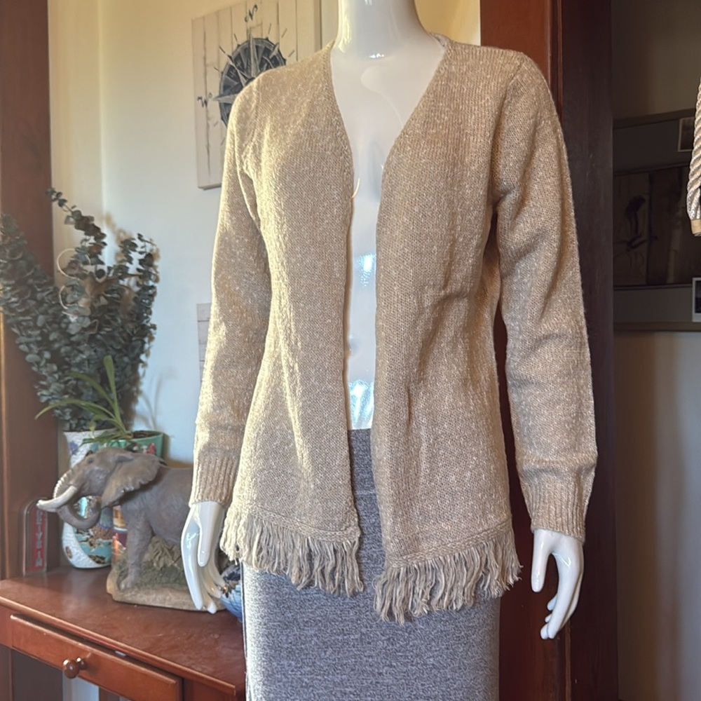 NWT northern reflections size small Women's Cream Fringe Cardigan Sweater